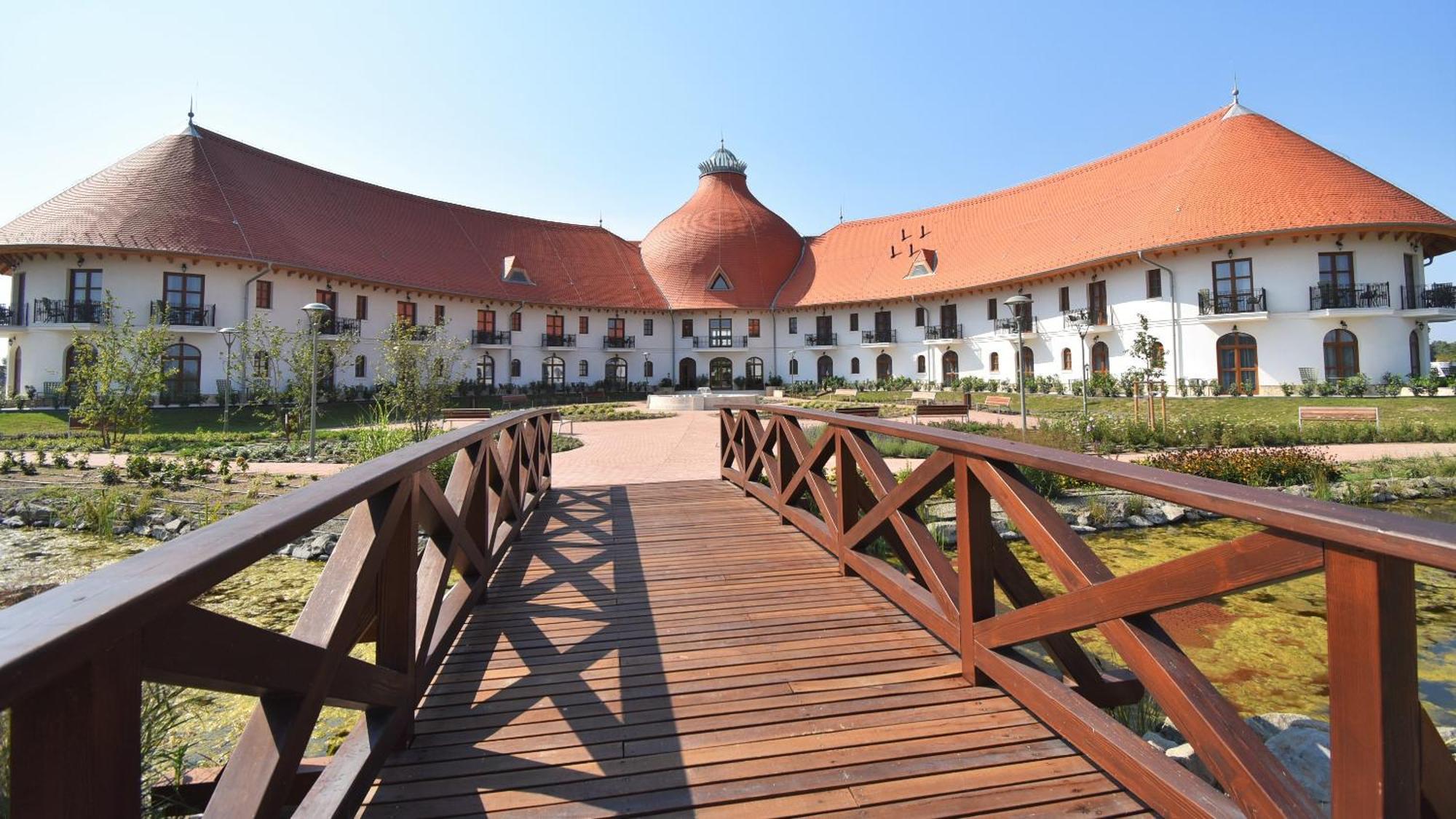 Hungarikum Hotel Lakitelek Eksteriør billede